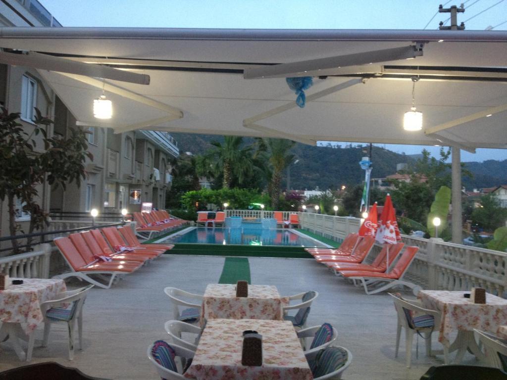 Ozturk Apart Hotel Marmaris Exterior foto